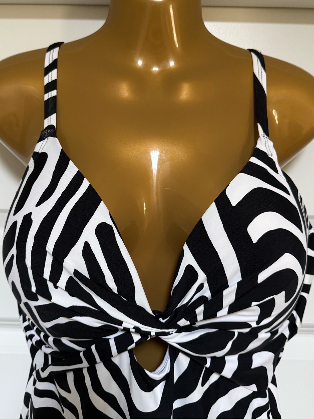 NWOT Freshwater Black White Zebra Stripe One Piece Swimsuit XL | Washed Once